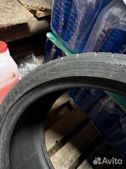 Michelin Pilot Sport 4 S 255/35 R20