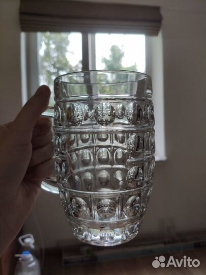 Две пивных кружки