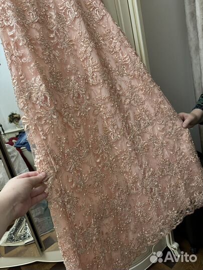Вечернее платье 46 размера новое