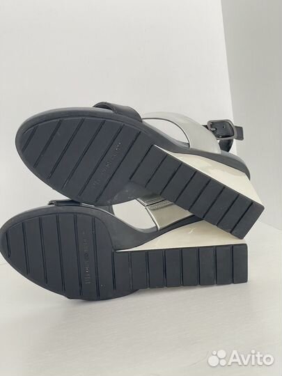 Босоножки женские United Nude, 37 размер