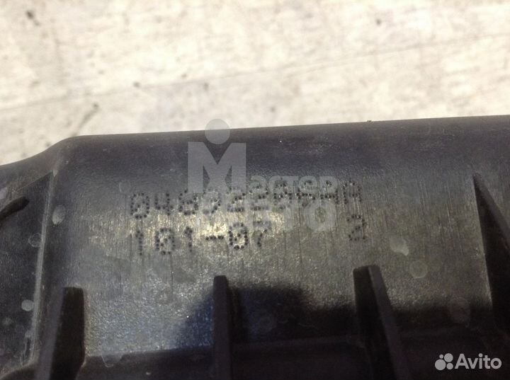 Крышка клапанная правая Крайслер Пацифика