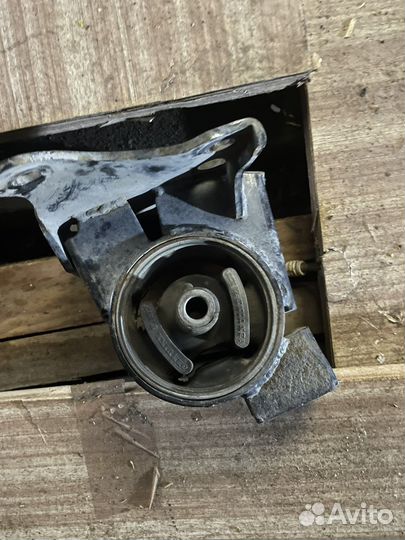 Подушки двигателя nissan x trail t30