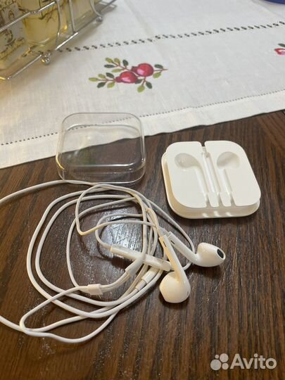 Оригинальные Наушники apple EarPods 3.5 мм