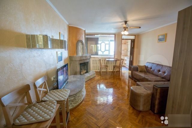 Комната 30 м² в 1-к., 1/2 эт.