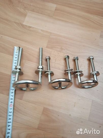 Рым буксировочный