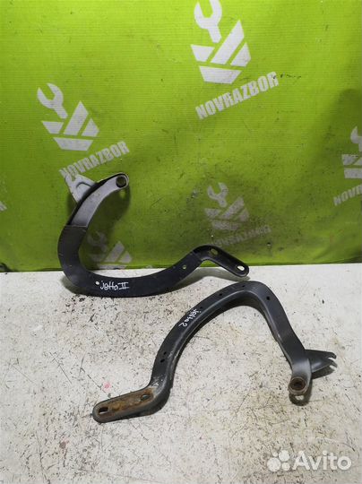 Петля крышки багажника Фольксваген Гольф 2 Джетт