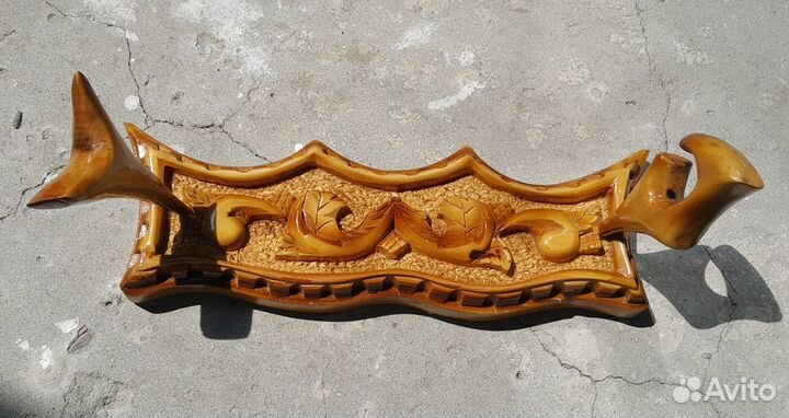 Подставка или вешалка резьба по дереву