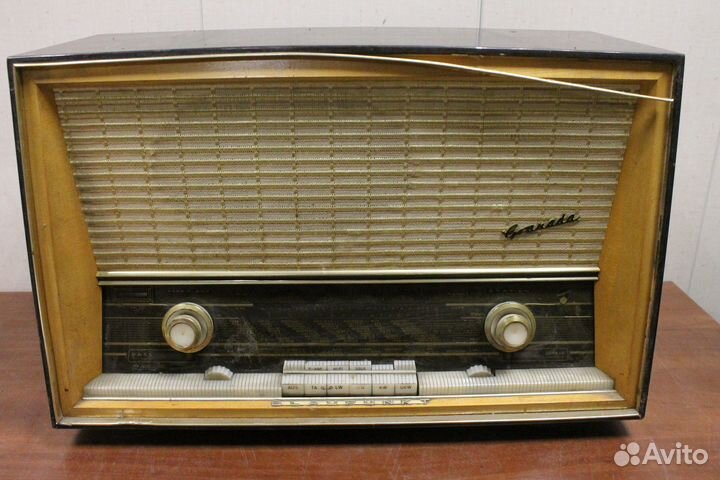 Ламповый приёмник Blaupunkt Granada 20 300 71