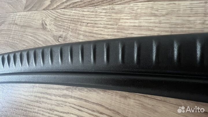 Накладка на задний бампер kia rio 4