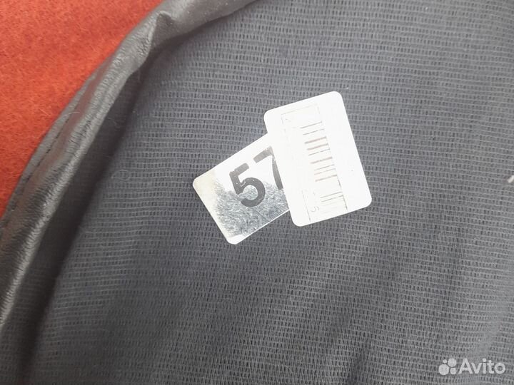 Берет красный