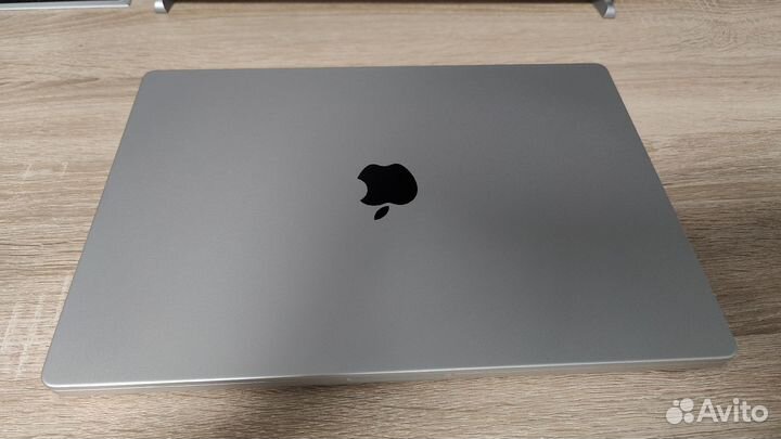 Macbook pro 16 2021 m1pro 512gb
