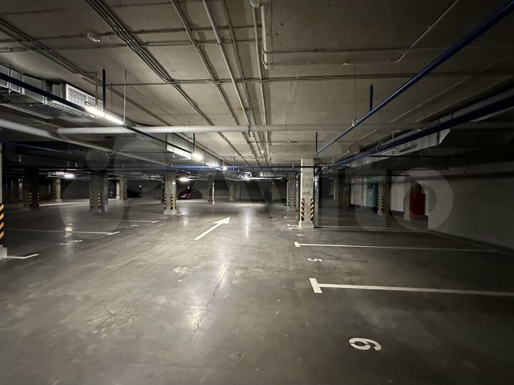 Машиноместо, 13 м²