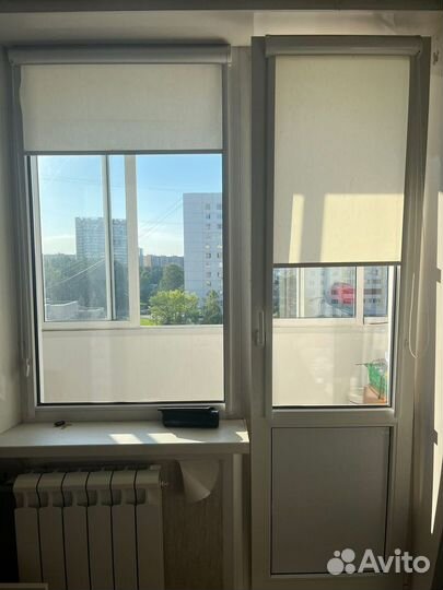 Балконная дверь с окном