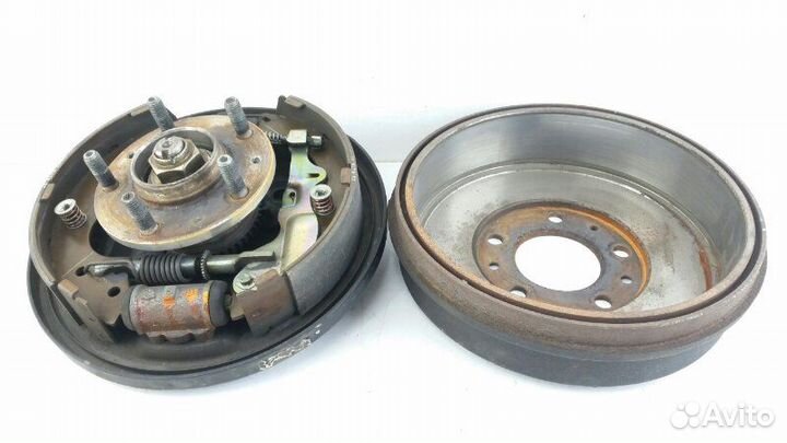 Ступица задняя правая Mazda Mpv lwew 2001