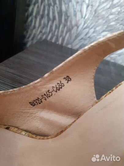 Босоножки женские 38 размер