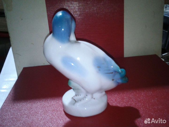 Фарфоровая уточка