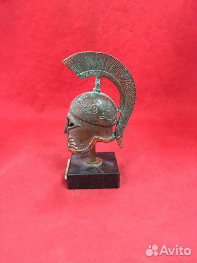 Фигурка Шлем гладиатора бронза
