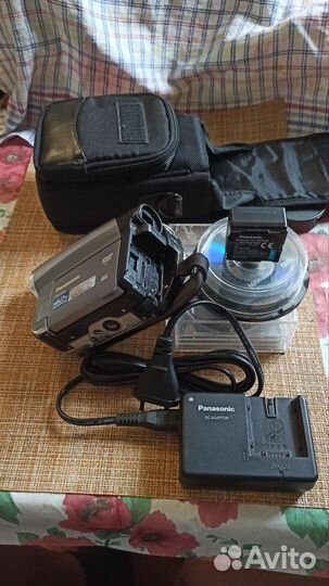 Цифровая видеокамера Panasonic VDR-D50 DVD
