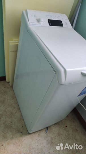 Стиральная машина с вертикальной загрузкой