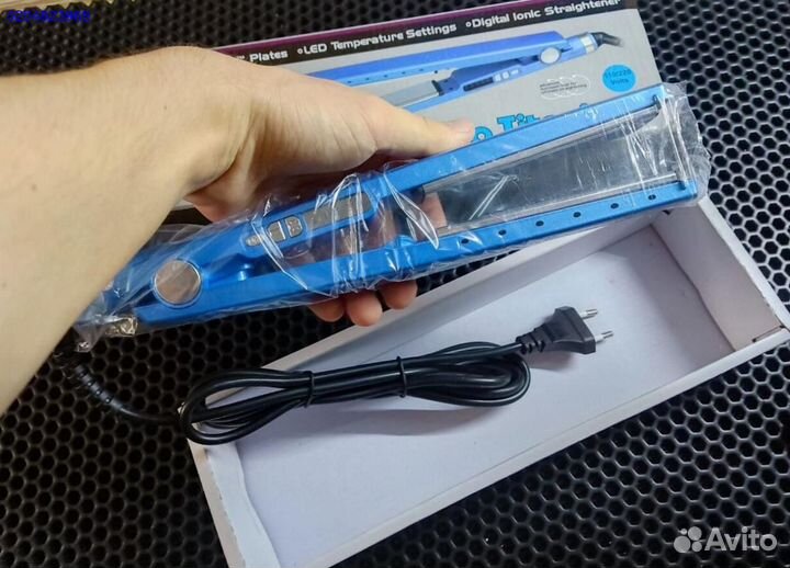 Выпрямитель для волос женский новый