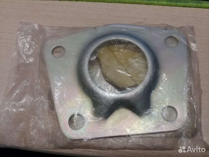 4242487401 Фиксатор задней оси Toyota