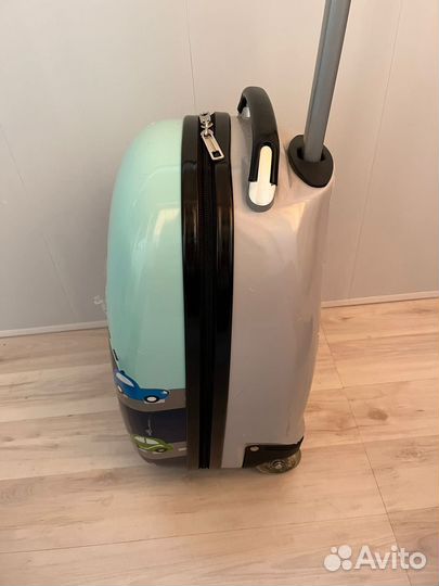 Детский чемодан