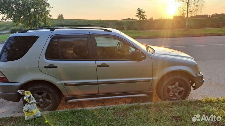 Mercedes-Benz M-класс 3.2 AT, 1999, 250 000 км