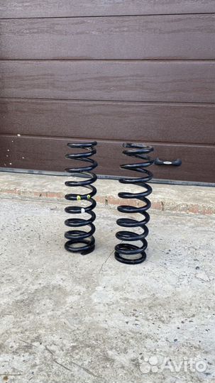 Пружины передние на Toyota Land cruiser 200