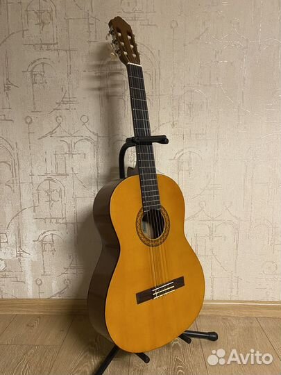 Классическая гитара Yamaha C40