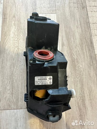 Правая противотуманная фара на polo gt