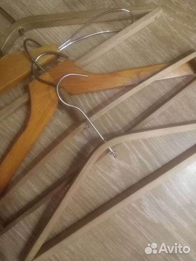 Плечики деревянные