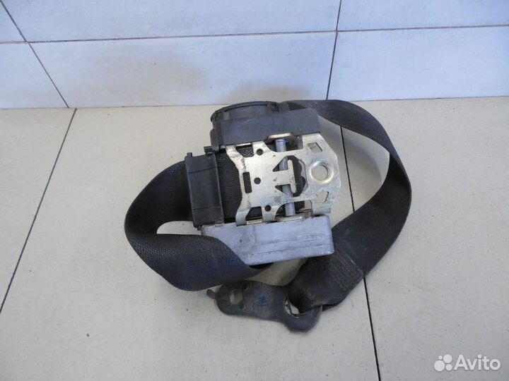 Ремень безопасности с пиропатроном W203 2000-2006