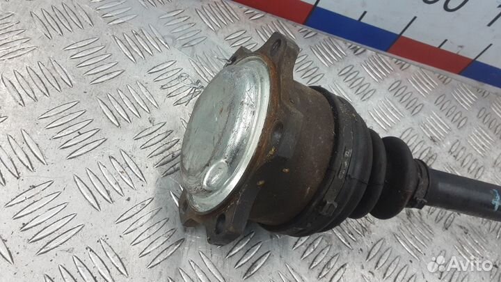 Полуось передняя левая (приводной вал, шрус) Skoda