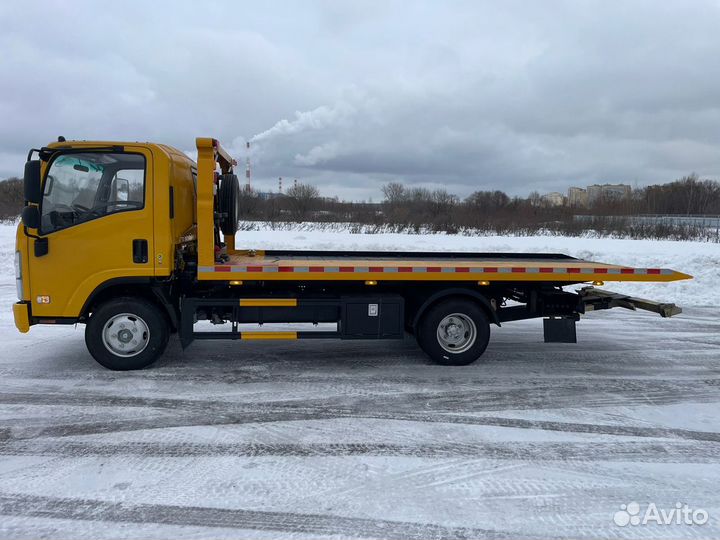 Isuzu Elf, 2024