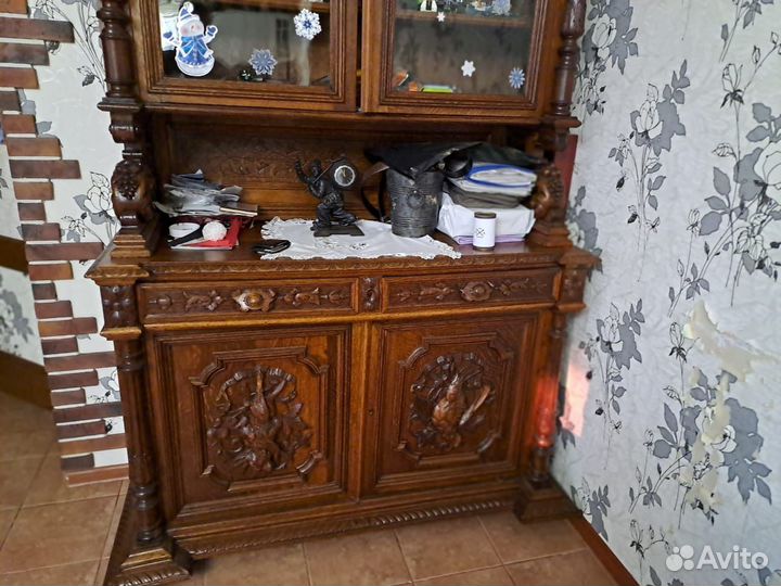 Антикварный буфет