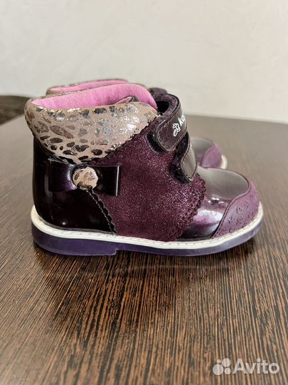 Ботинки на девочку 22 размер