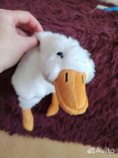 Игрушка гусь обнимусь