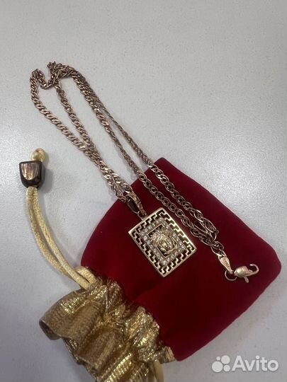 Цепь с кулоном