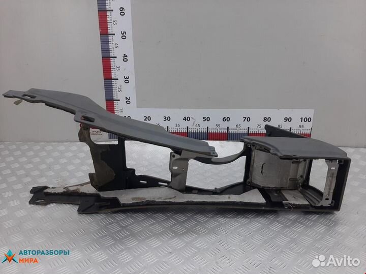 Подлокотник BMW 5 E39 1998 51167140657