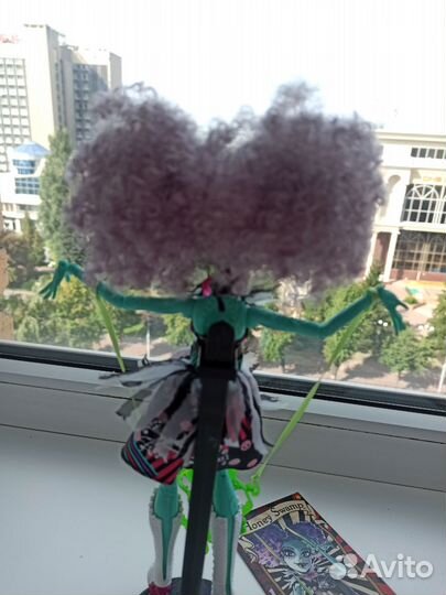 Кукла Монстер Хай Хани Мвомп Фрик Дю шик (цирк)