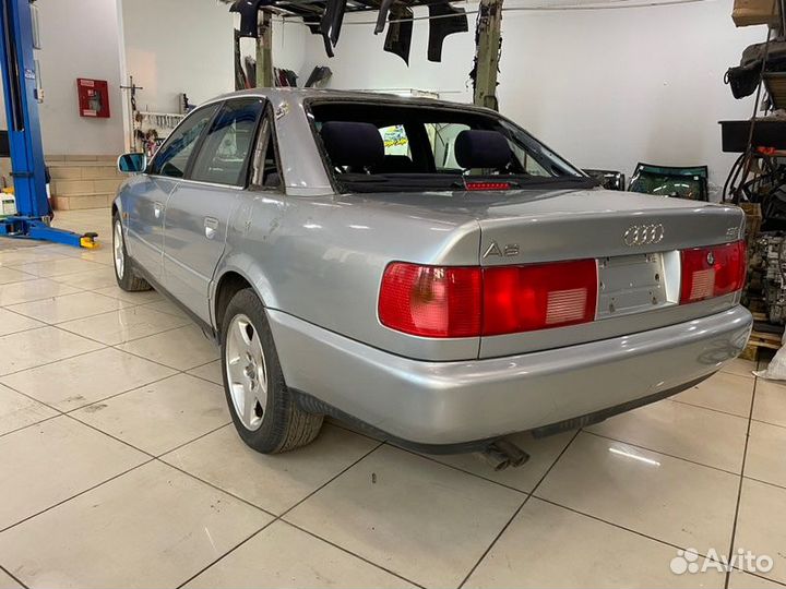 Защита кпп задняя левая Audi A6 C4 AAH 1995