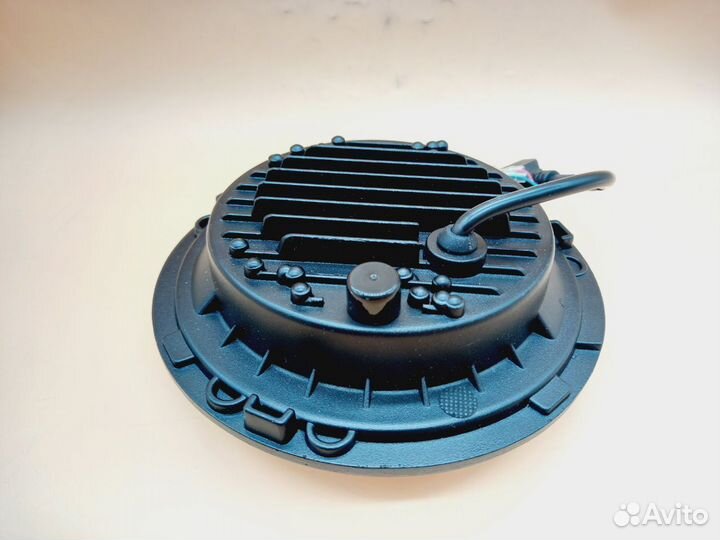 С дефектом 843135 Фара для Harley FLD