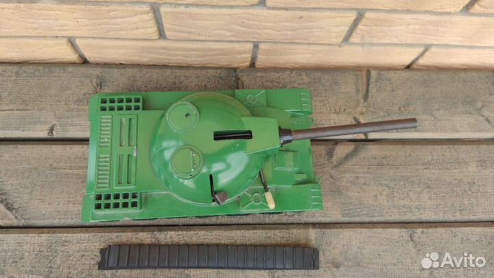 Игрушка танк СССР