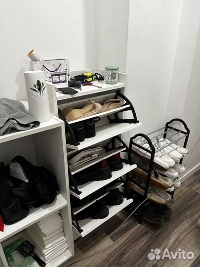 Обувница белая