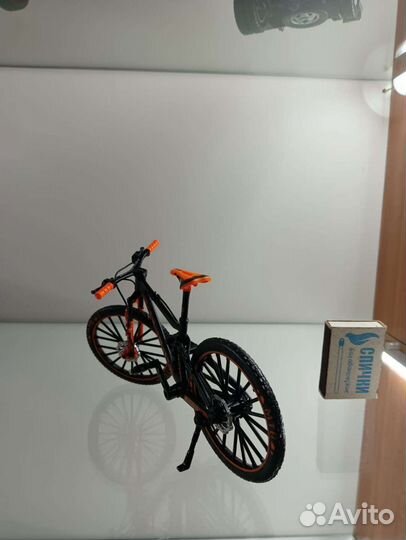 Модель 1:10 велосипед