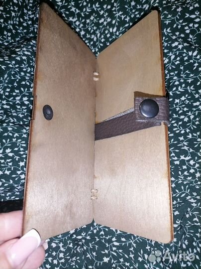 Открытка-конверт для денег на свадьбу деревянная