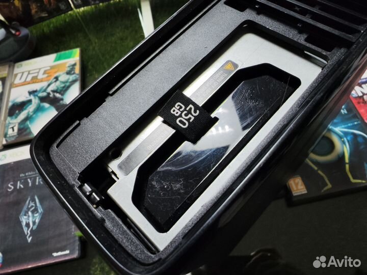 Xbox 360S-250GB Прошит LT 3.0/20 Дисков-2 Джоя