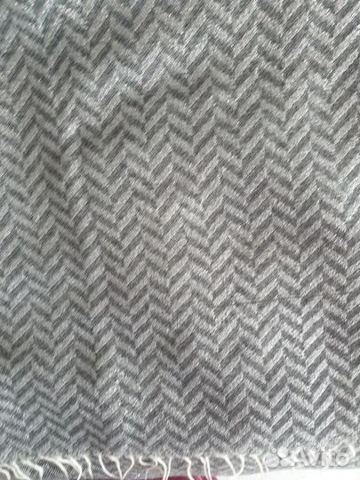 Шарф шерстяной с люрексом.Massimo Dutti