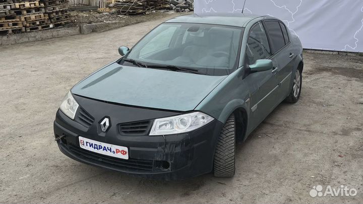 Капот Renault Megane 2