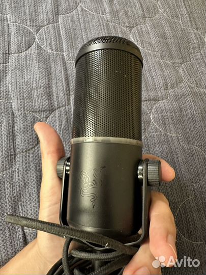 Микрофон Razer seiren elite